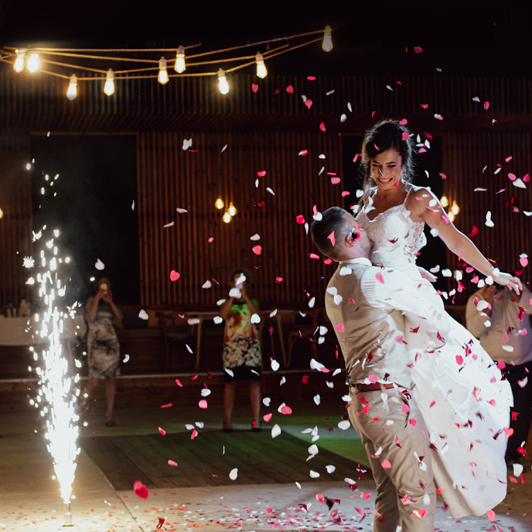 Имам ли нужда от втори фотограф за сватбата си?